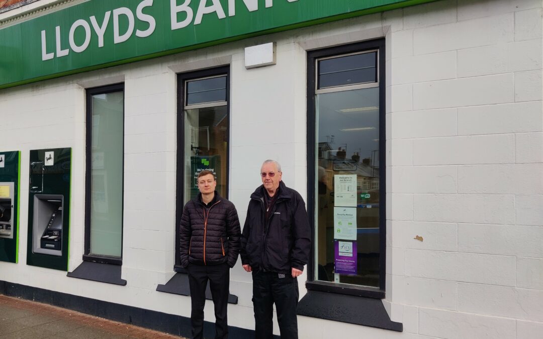 The campaign to save the Lloyds Bank branch on Sea Road, Fulwell, has received the backing of hundreds of concerned residents.